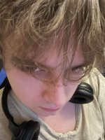 Молодой парень, девственник. Ищу секс как на 1-2 раза, так можно и на постоянно основе – Фото 2