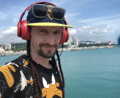 Одинокий парень из Сочи 35 лет спортивного телосложения в поисках девушки,которая готова 