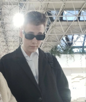 Хочу найти зрелую даму со своей квартирой – Фото 1