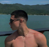 Ищу девушку на ее территории  – Фото 1