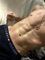 20 лет, можем встретиться у меня, пообщаться в тг.  – Фото 1