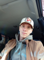 33 года. Худого телосложения, среднего роста. Хочу милфу. – Фото 1