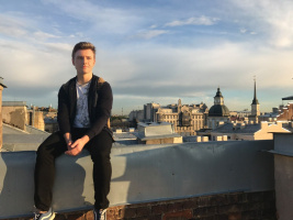 Симпатичный стройный парень 25 лет ищет девушку для постоянных встреч – Фото 1