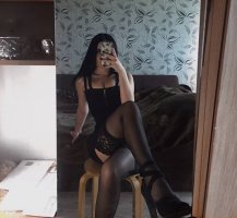 Красивая ухоженная девушка поможет расслабиться и раскрыться мужчине любого возраста. – Фото 1