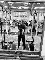 Ищу не толстую девушку для незабываемого проведения совместного времени. – Фото 1