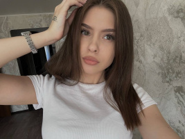 Девушка 18 лет хочет найти парня в Москве – Фото 1