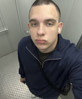 Молодой парень хочет познакомиться с приятной девушкой/ женщиной – Фото 1