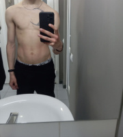 Молодой парень ищет женщину – Фото 1