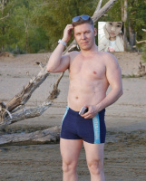 Мне 37. Тольятти живу один 3 квартал к себе домой. – Фото 1