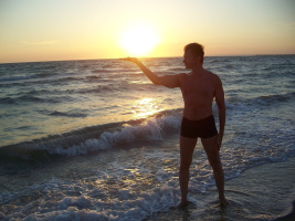 Мужчина познакомится с женщиной для постоянных встреч. – Фото 1