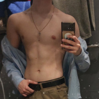 Молодой и спортивный парень – Фото 1