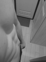 Молодой парень, ищу женщину постарше. – Фото 1