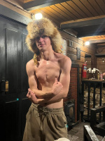 Послушный котик ищет себе. – Фото 1