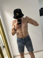 Ищу девушку 18-20 лет можно не опытную для встречи или встречи  – Фото 1
