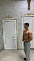 Парень который любит секс, спортивная телосложения 19 лет  – Фото 1