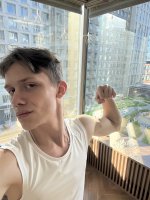 Молодой парень ищет девушку постарше, даже можно намного старше.  – Фото 1