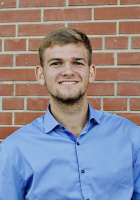 Адекватный молодой человек сделает приятной, ухоженной девушке расслабляющий массаж ног – Фото 1